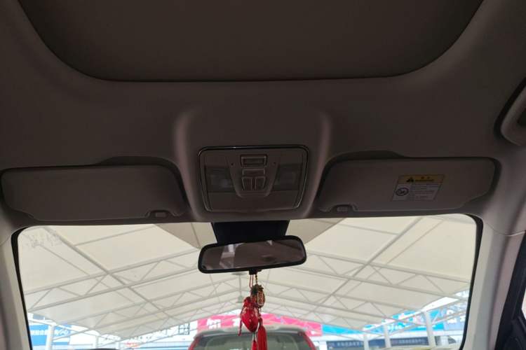 Used CHANGAN OSHAN X7 2021 1.5T Space Freedom Edition with Automatic Parking and Facial Recognition Headliner