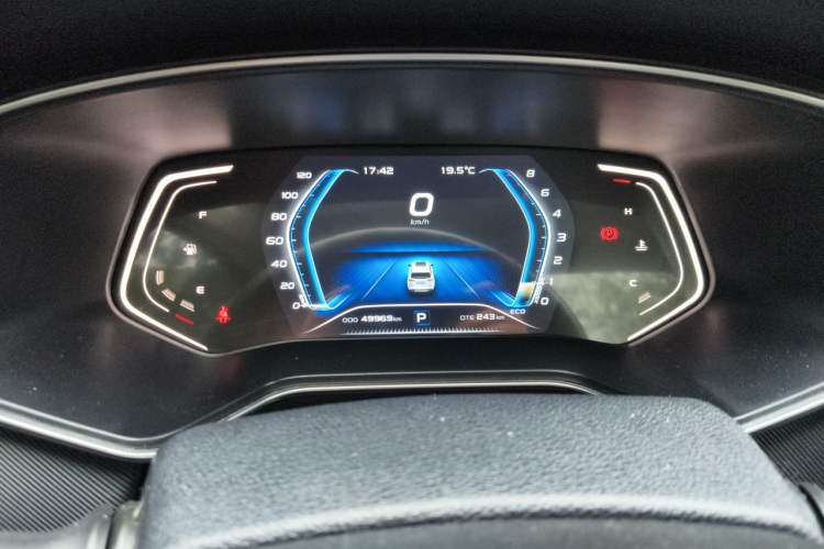 Used CHANGAN OSHAN X7 2021 1.5T Automatic Luxury Model Instrument Cluster