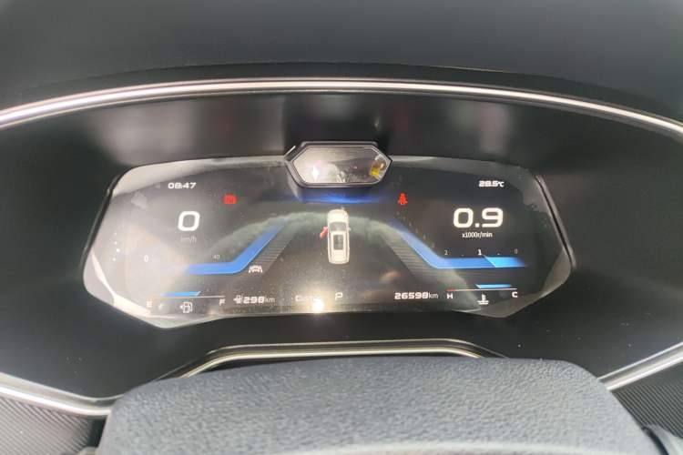 Used CHANGAN OSHAN X7 2021 1.5T Space Freedom Edition with Automatic Parking and Facial Recognition Instrument Cluster
