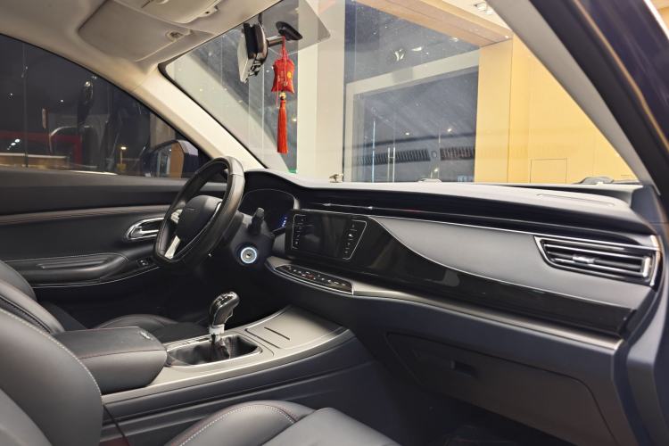 Used CHANGAN OSHAN X7 2021 1.5T Manual Luxury Version Interior 12