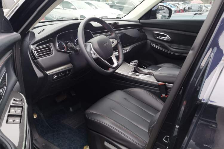 Used CHANGAN OSHAN X7 2021 1.5T Automatic Luxury Version Interior 2