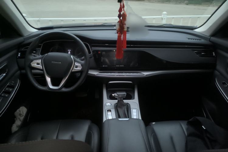 Used CHANGAN OSHAN X7 2021 1.5T Automatic Luxury Version Interior 2