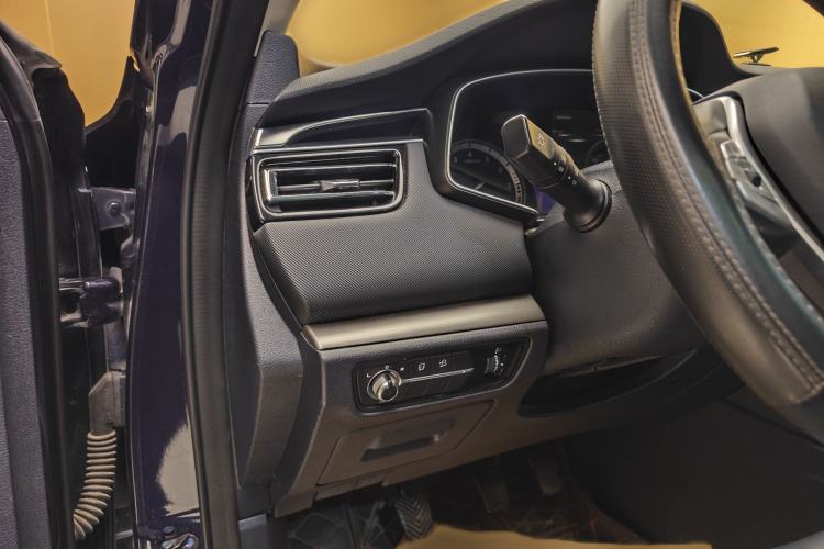 Used CHANGAN OSHAN X7 2021 1.5T Manual Luxury Version Interior 5