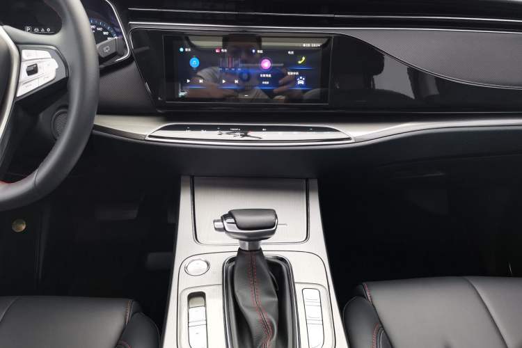 Used CHANGAN OSHAN X7 2021 1.5T Automatic Luxury Version Interior 6