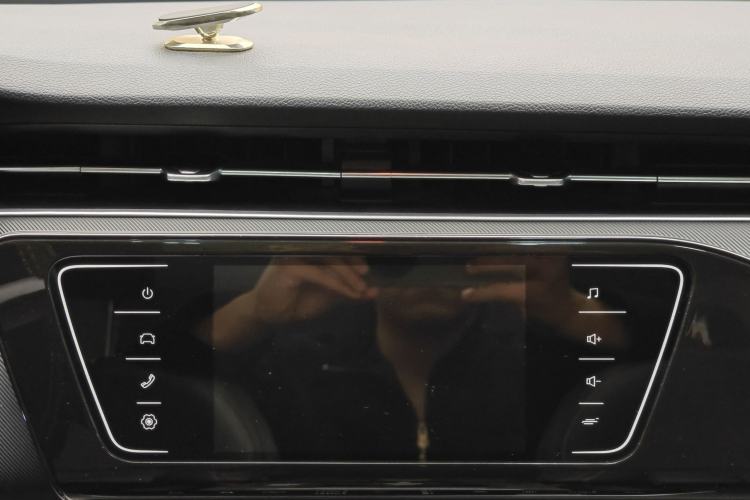 Used CHANGAN OSHAN X7 2021 1.5T Manual Luxury Version Interior 8