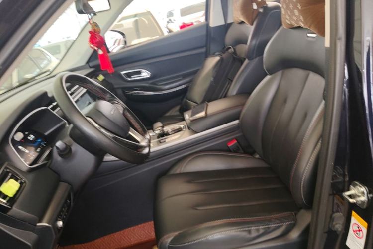 Used CHANGAN OSHAN X7 2021 1.5T Space Freedom Edition with Automatic Parking and Facial Recognition Left Front Seat