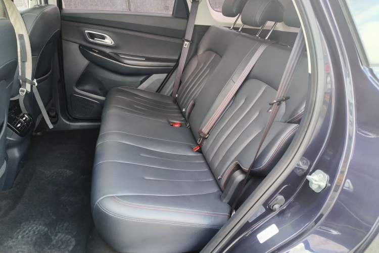 Used CHANGAN OSHAN X7 2021 1.5T Automatic Luxury Version Left Rear Seat