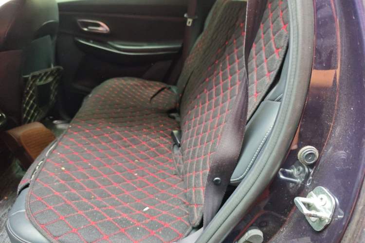 Used CHANGAN OSHAN X7 2021 1.5T Automatic Luxury Model Left Rear Seat