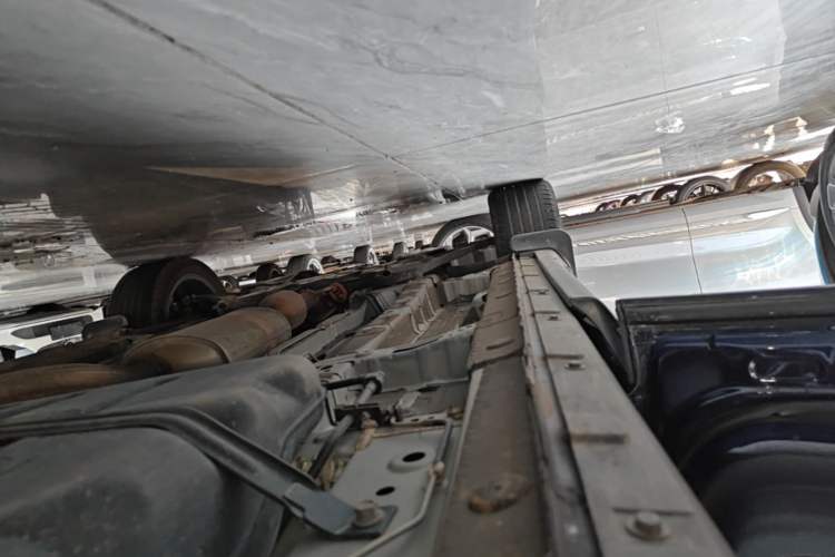 Used CHANGAN OSHAN X7 2021 1.5T Automatic Luxury Version Left Side Sill