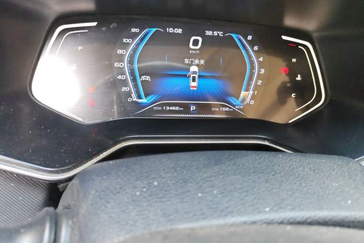 Used CHANGAN OSHAN X7 2021 1.5T Automatic Luxury Model Odometer Close Up