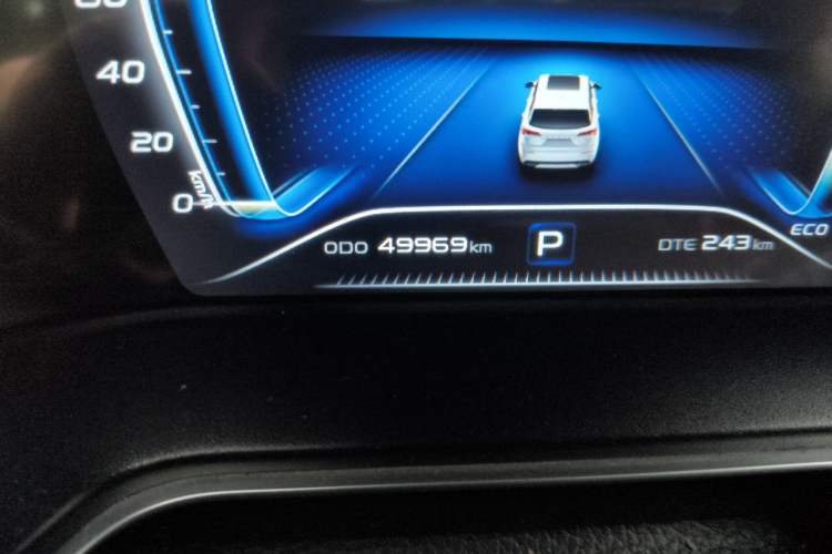 Used CHANGAN OSHAN X7 2021 1.5T Automatic Luxury Model Odometer Close Up
