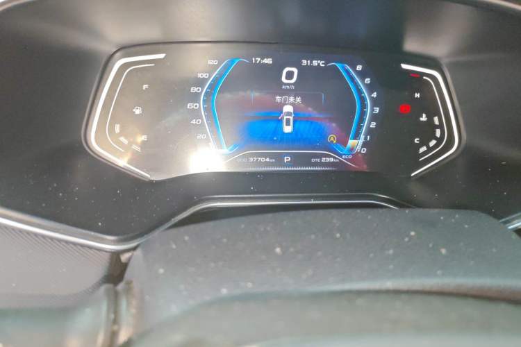 Used CHANGAN OSHAN X7 2021 1.5T Automatic Luxury Model Odometer Close Up