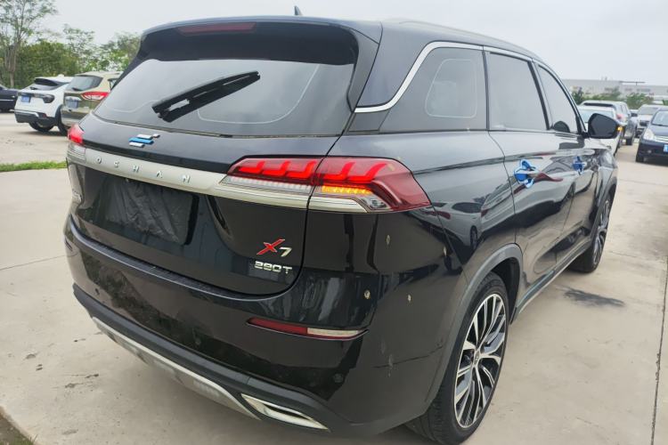 Used CHANGAN OSHAN X7 2021 1.5T Space Freedom Edition with Automatic Parking and Facial Recognition Rear Right 45 Deg