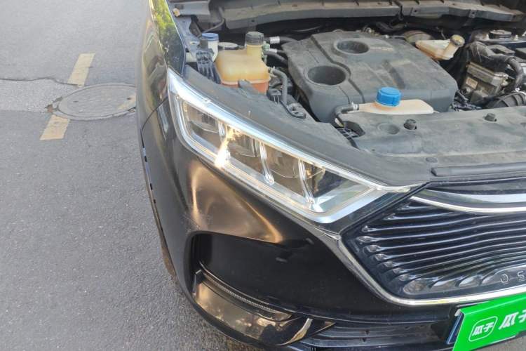 Used CHANGAN OSHAN X7 2021 1.5T Automatic Luxury Model Right Front Headlight