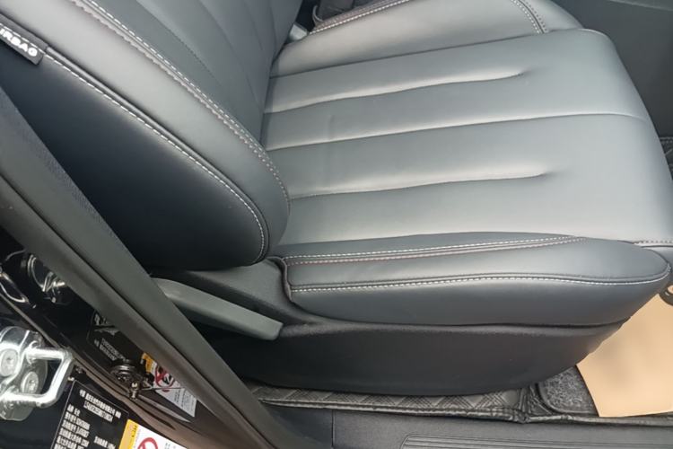 Used CHANGAN OSHAN X7 2021 1.5T Automatic Luxury Model Right Front Seat