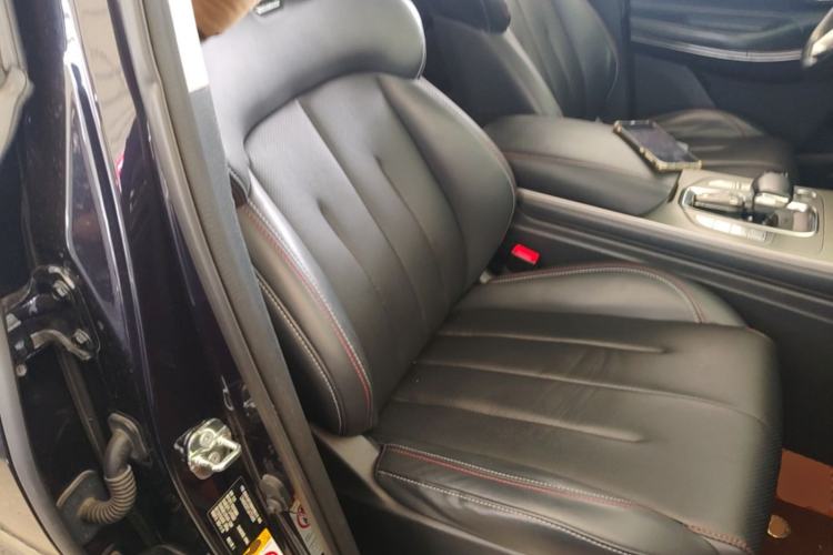 Used CHANGAN OSHAN X7 2021 1.5T Space Freedom Edition with Automatic Parking and Facial Recognition Right Front Seat
