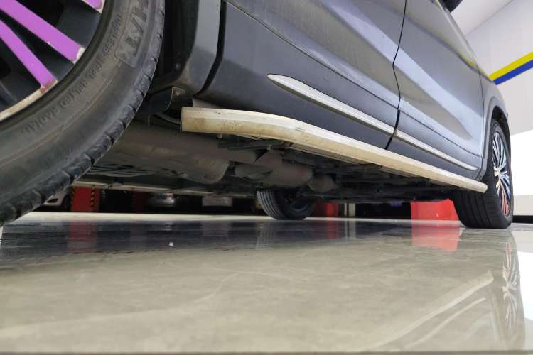 Used CHANGAN OSHAN X7 2021 1.5T Automatic Luxury Model Right Side Sill