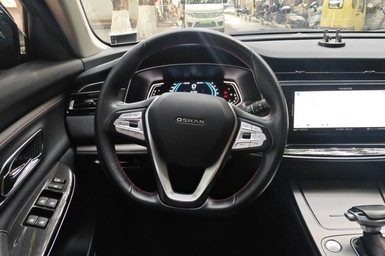Used CHANGAN OSHAN X7 2021 1.5T Automatic Luxury Model Steering Wheel