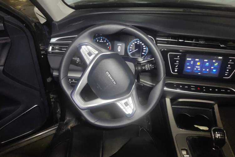 Used CHANGAN OSHAN X7 2021 1.5T Manual Luxury Version Steering Wheel
