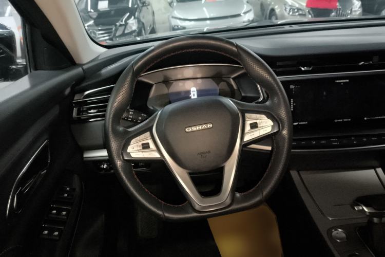 Used CHANGAN OSHAN X7 2021 1.5T Automatic Luxury Model Steering Wheel