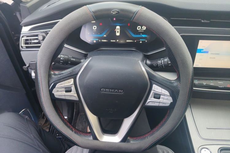 Used CHANGAN OSHAN X7 2021 1.5T Space Freedom Edition with Automatic Parking and Facial Recognition Steering Wheel