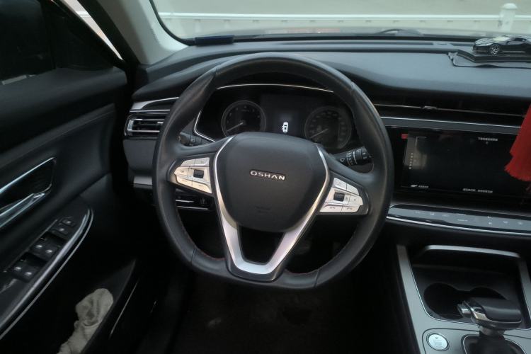 Used CHANGAN OSHAN X7 2021 1.5T Automatic Luxury Version Steering Wheel