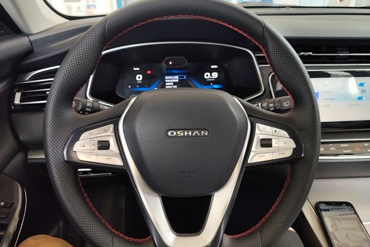 Used CHANGAN OSHAN X7 2021 1.5T Space Freedom Edition with Automatic Parking and Facial Recognition Steering Wheel