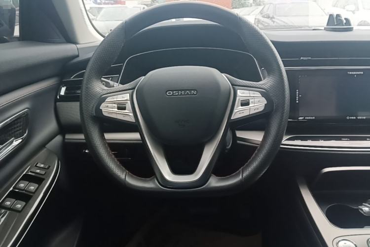 Used CHANGAN OSHAN X7 2021 1.5T Automatic Luxury Model Steering Wheel