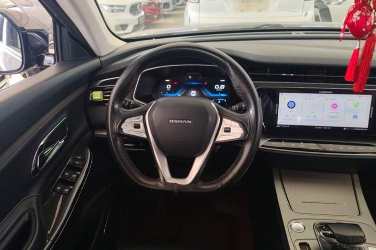 Used CHANGAN OSHAN X7 2021 1.5T Space Freedom Edition with Automatic Parking and Facial Recognition Steering Wheel