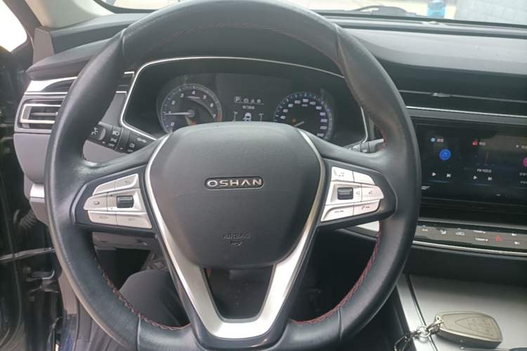 Used CHANGAN OSHAN X7 2021 1.5T Automatic Luxury Version Steering Wheel