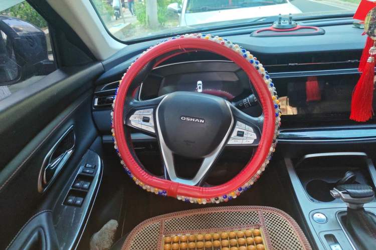 Used CHANGAN OSHAN X7 2021 1.5T Automatic Luxury Model Steering Wheel