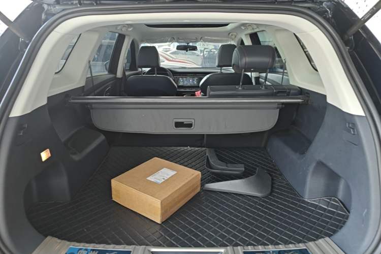 Used CHANGAN OSHAN X7 2021 1.5T Automatic Luxury Version Trunk