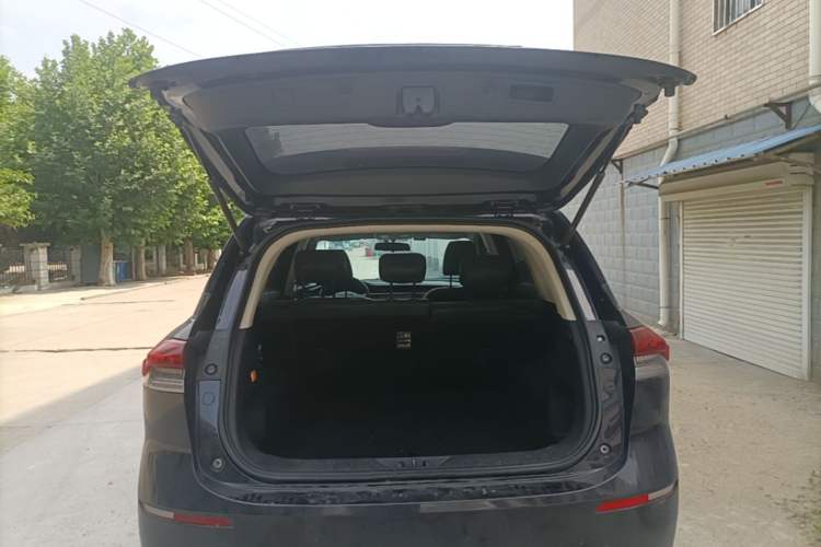Used CHANGAN OSHAN X7 2021 1.5T Automatic Luxury Version Trunk
