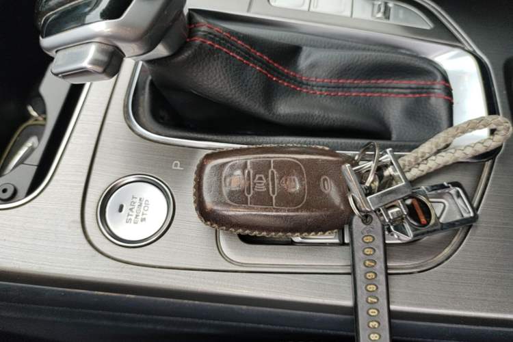 Used CHANGAN OSHAN X7 2021 1.5T Automatic Luxury Model Vehicle Key