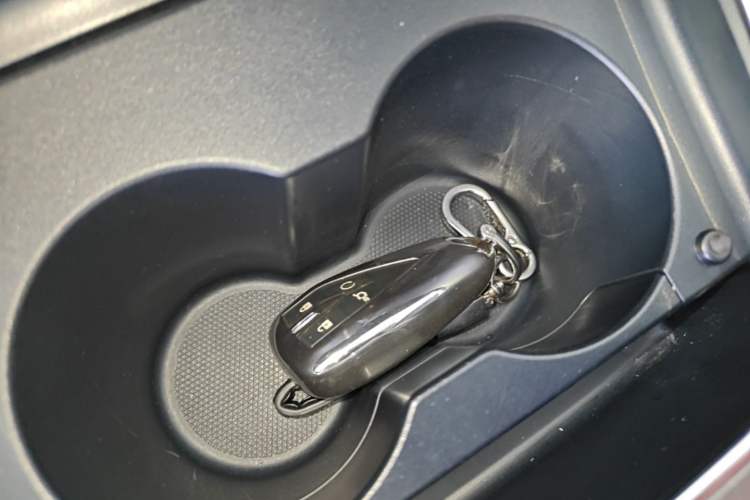 Used CHANGAN OSHAN X7 2021 1.5T Automatic Luxury Version Vehicle Key