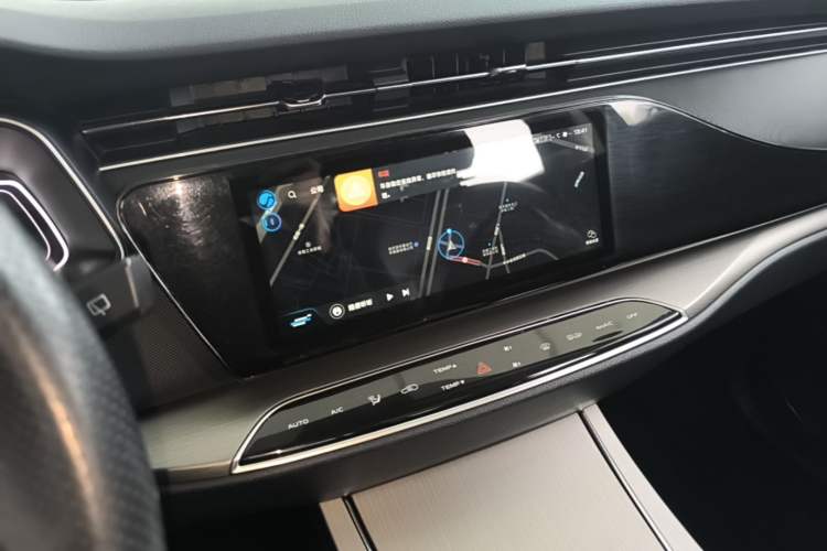 Used CHANGAN OSHAN X7 2021 1.5T Automatic Luxury Model Audio And AC Panel