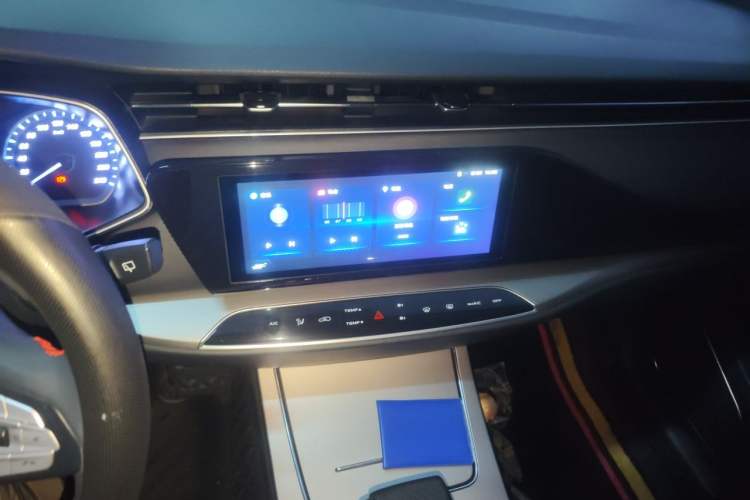 Used CHANGAN OSHAN X7 2021 1.5T Automatic Luxury Version Audio And AC Panel