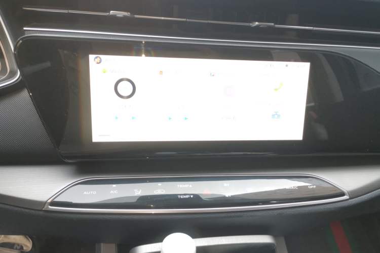 Used CHANGAN OSHAN X7 2021 1.5T Automatic Luxury Model Audio And AC Panel