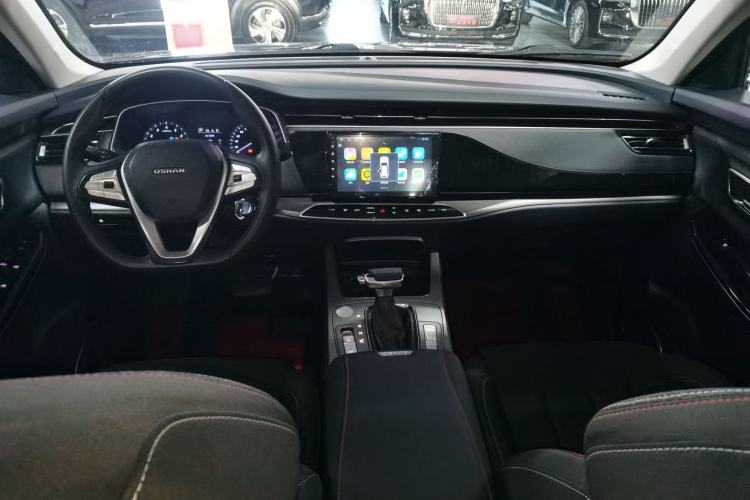 Used CHANGAN OSHAN X7 2021 1.5T Automatic Elite Edition Center Console