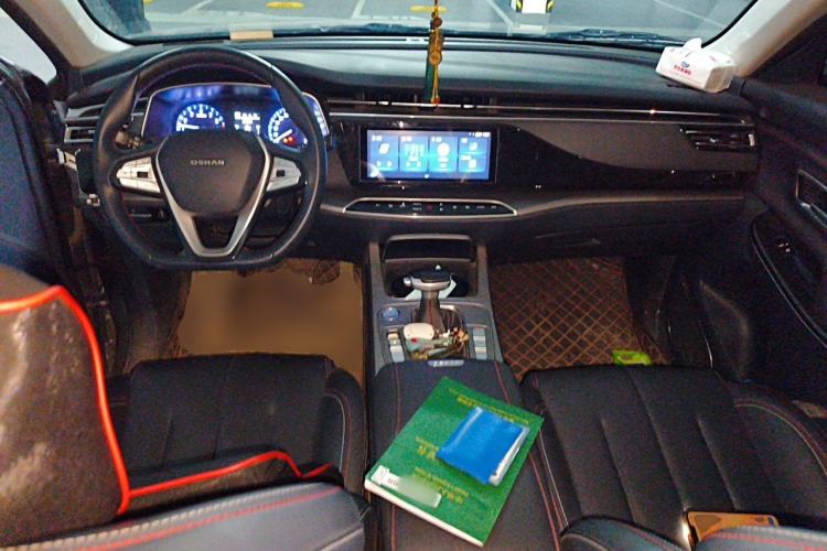 Used CHANGAN OSHAN X7 2021 1.5T Automatic Luxury Version Center Console