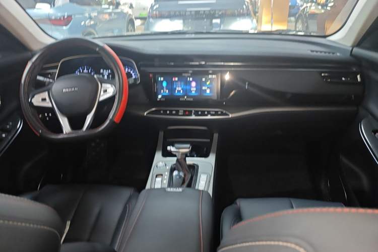 Used CHANGAN OSHAN X7 2021 1.5T Automatic Luxury Version Center Console