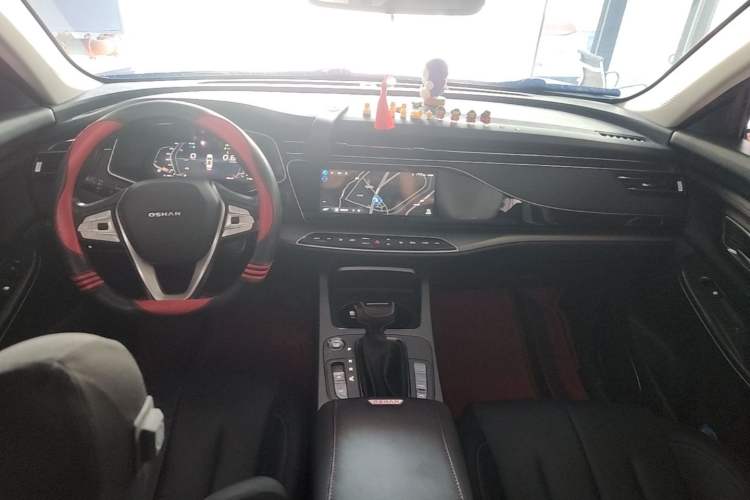 Used CHANGAN OSHAN X7 2021 1.5T Automatic Geeker Edition Center Console