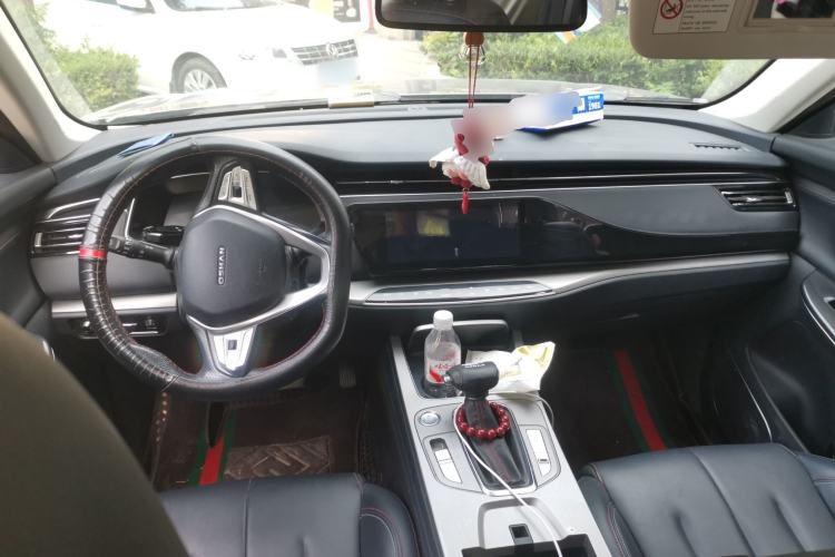 Used CHANGAN OSHAN X7 2021 1.5T Automatic Luxury Model Center Console