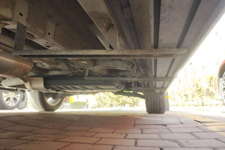 Used CHANGAN OSHAN X7 2021 1.5T Automatic Luxury Model Chassis Front Left