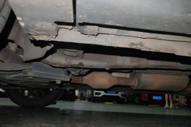 Used CHANGAN OSHAN X7 2021 1.5T Automatic Luxury Model Chassis Front Left