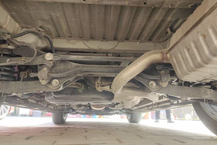 Used CHANGAN OSHAN X7 2021 1.5T Automatic Luxury Model Chassis Rear