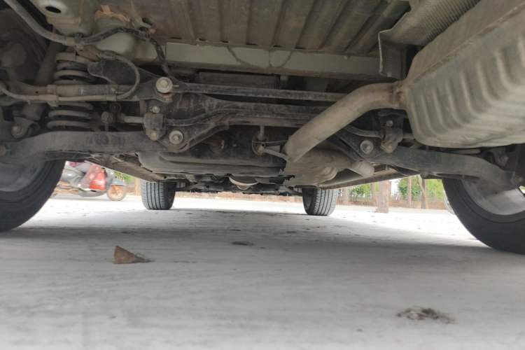 Used CHANGAN OSHAN X7 2021 1.5T Manual Luxury Version Chassis Rear