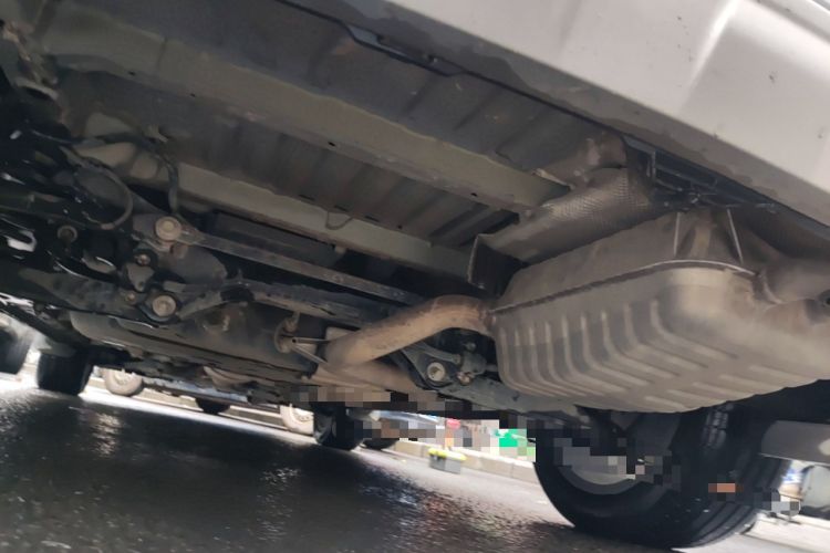 Used CHANGAN OSHAN X7 2021 1.5T Automatic Luxury Version Chassis Rear