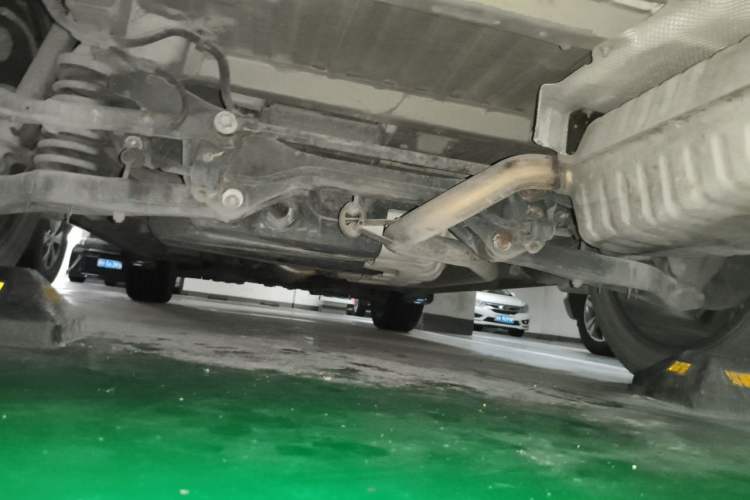Used CHANGAN OSHAN X7 2021 1.5T Automatic Luxury Version Chassis Rear