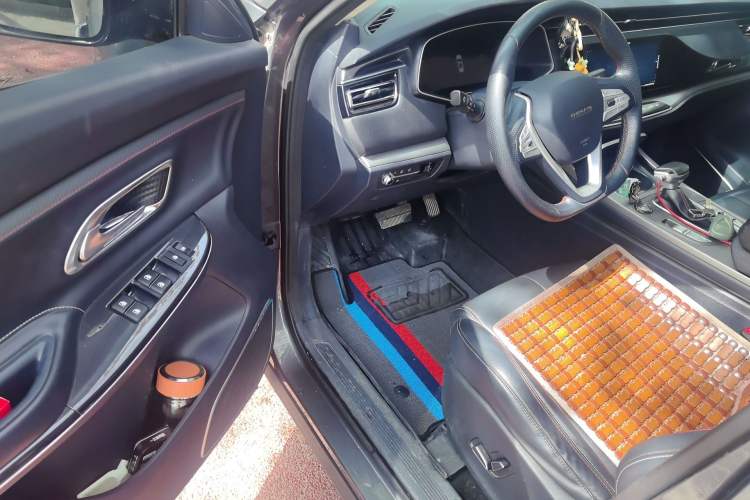 Used CHANGAN OSHAN X7 2021 1.5T Automatic Luxury Model Driver Seat